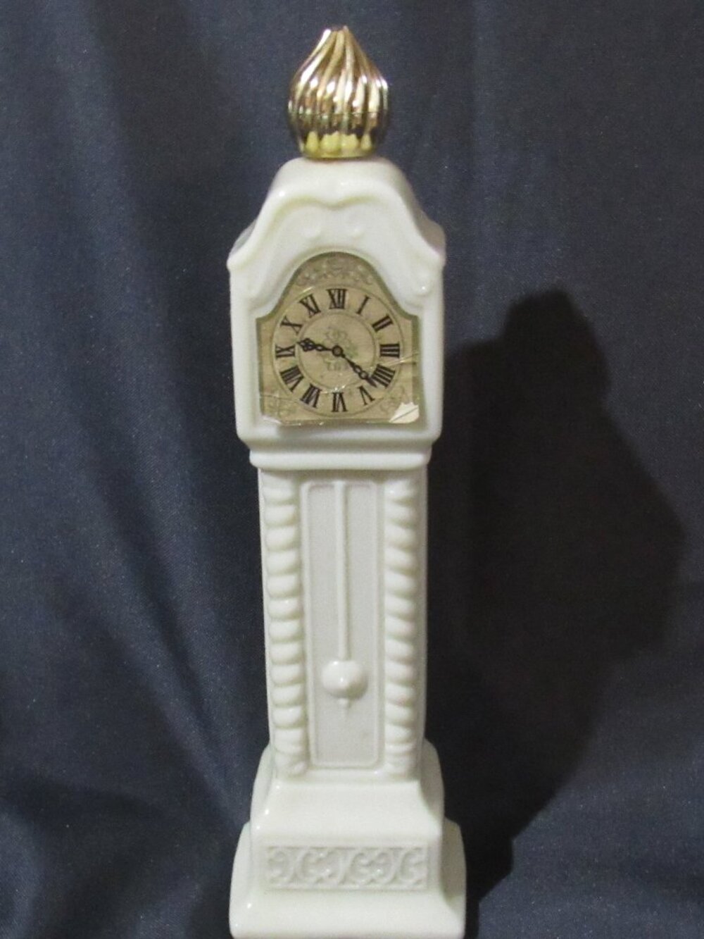 Vintage Avon Fragrance Hours Charisma Cologne Grandfather's Clock Decanter X523